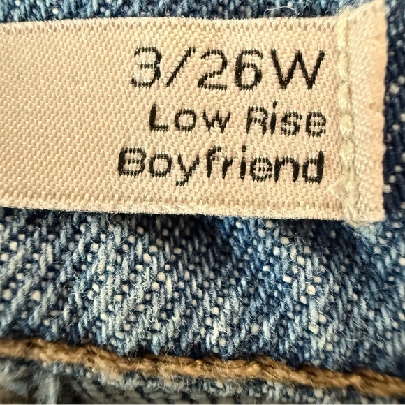 SO🌺 Women’s Low-Rise Distressed Boyfriend Jeans 👖🔥😎 Size 3 - Picture 7 of 14